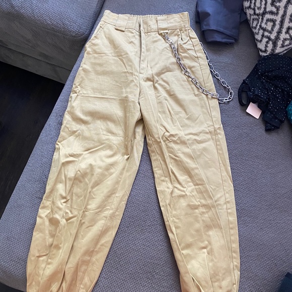 Joggers - Picture 2 of 4